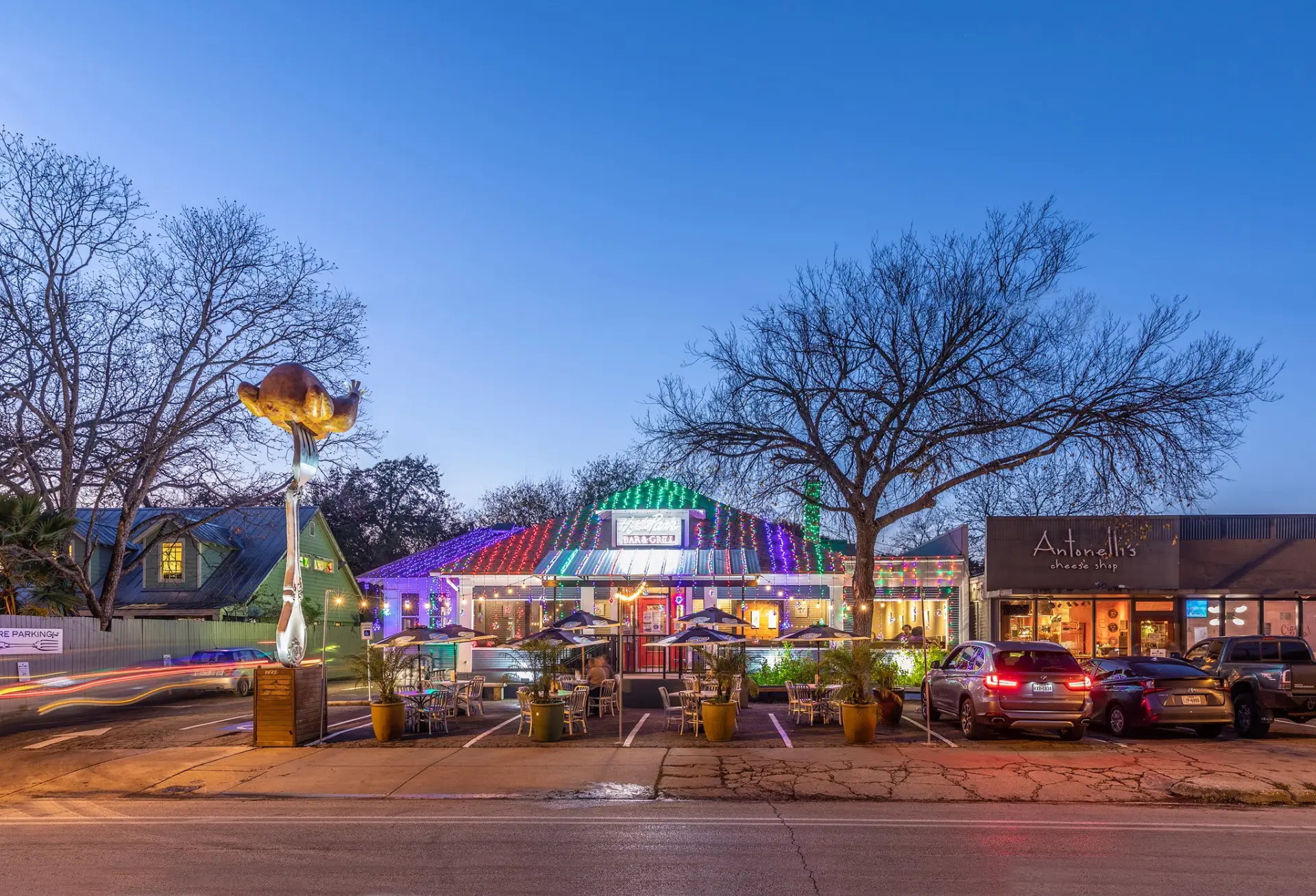 Restaurants and shops on Duval Street in Hyde Park, Austin
