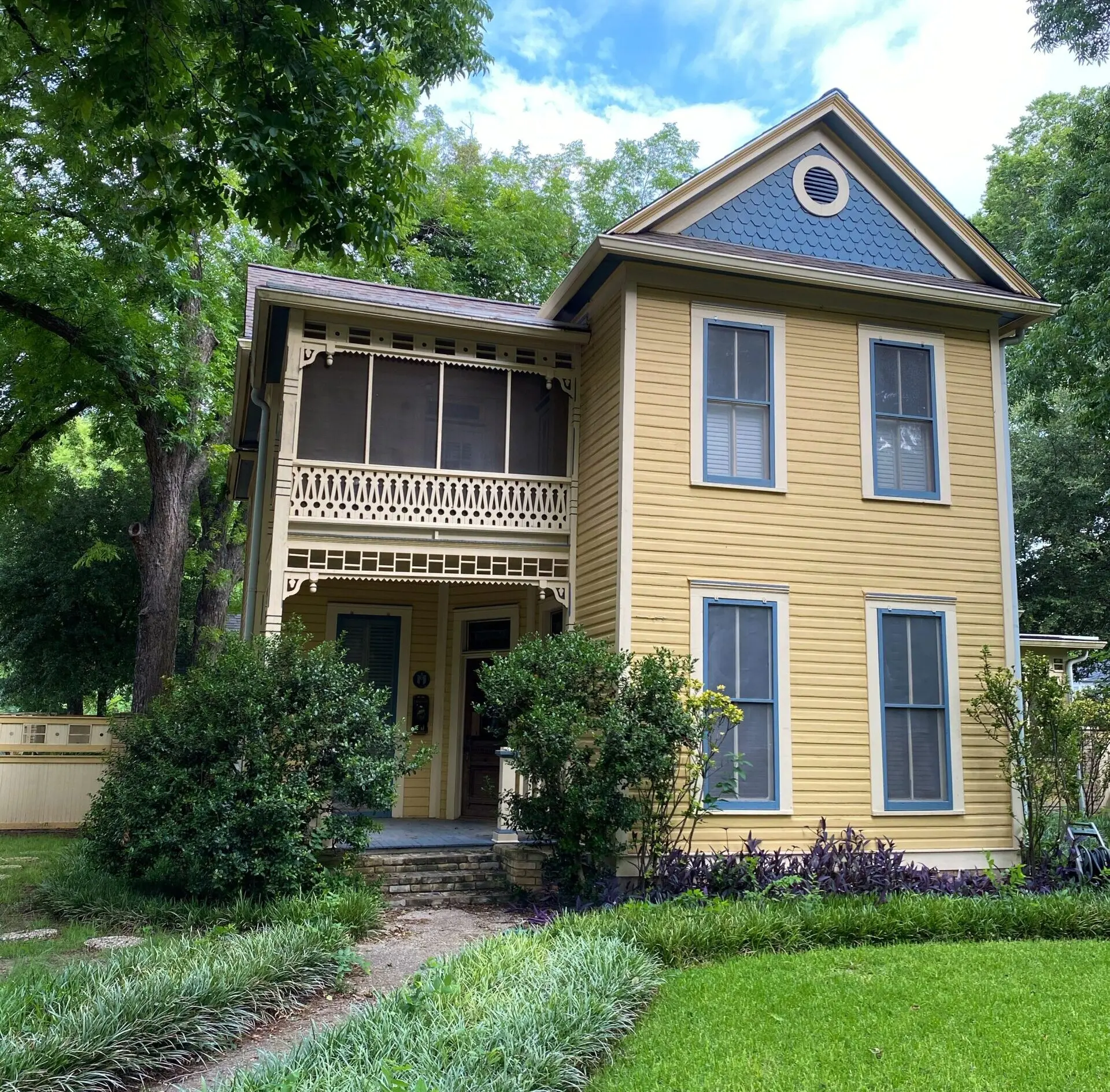 Historic Victorian home in the Hyde Park neighborhood of Austin